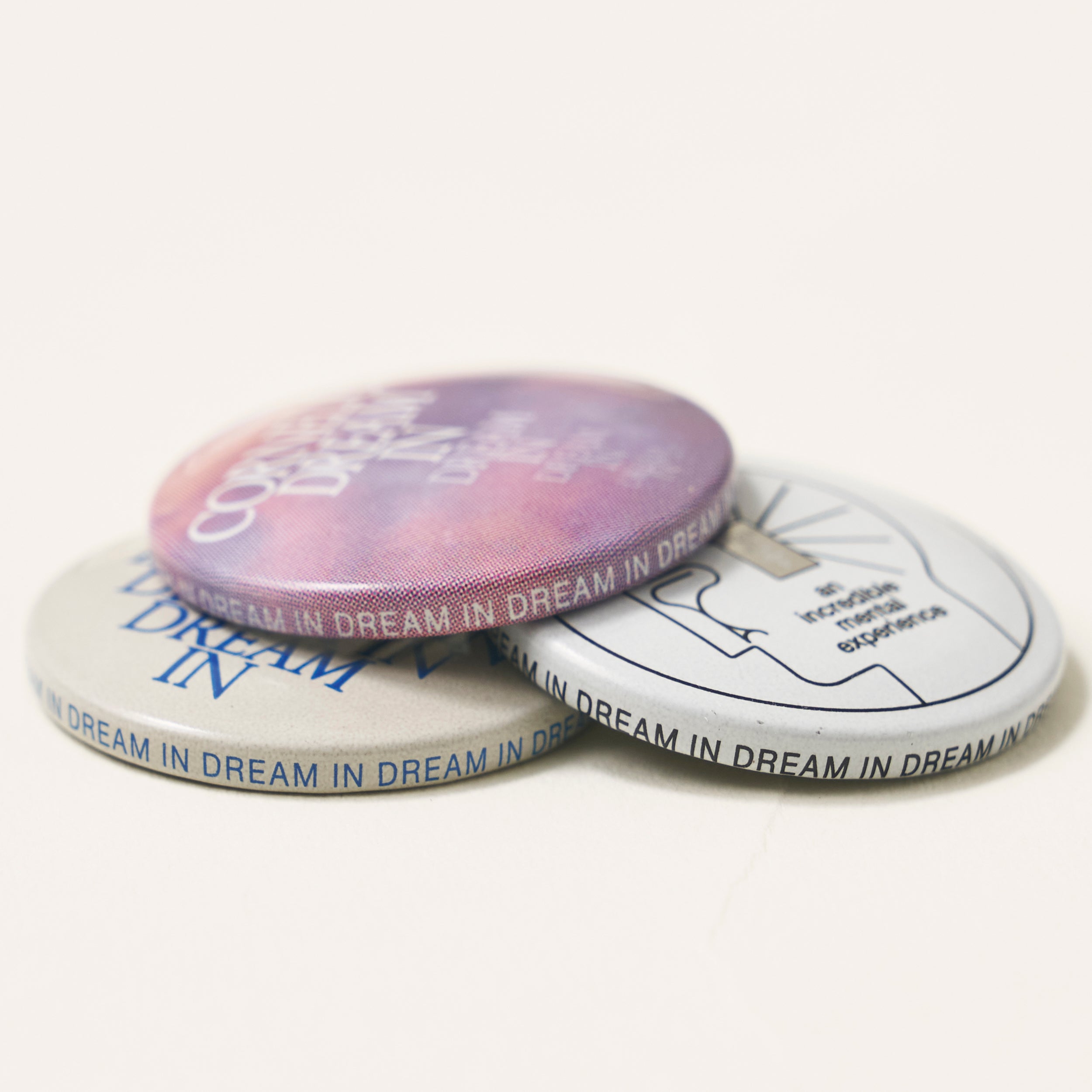 夢中夢 TOUR BADGE SET – ワーナーミュージック・ストア