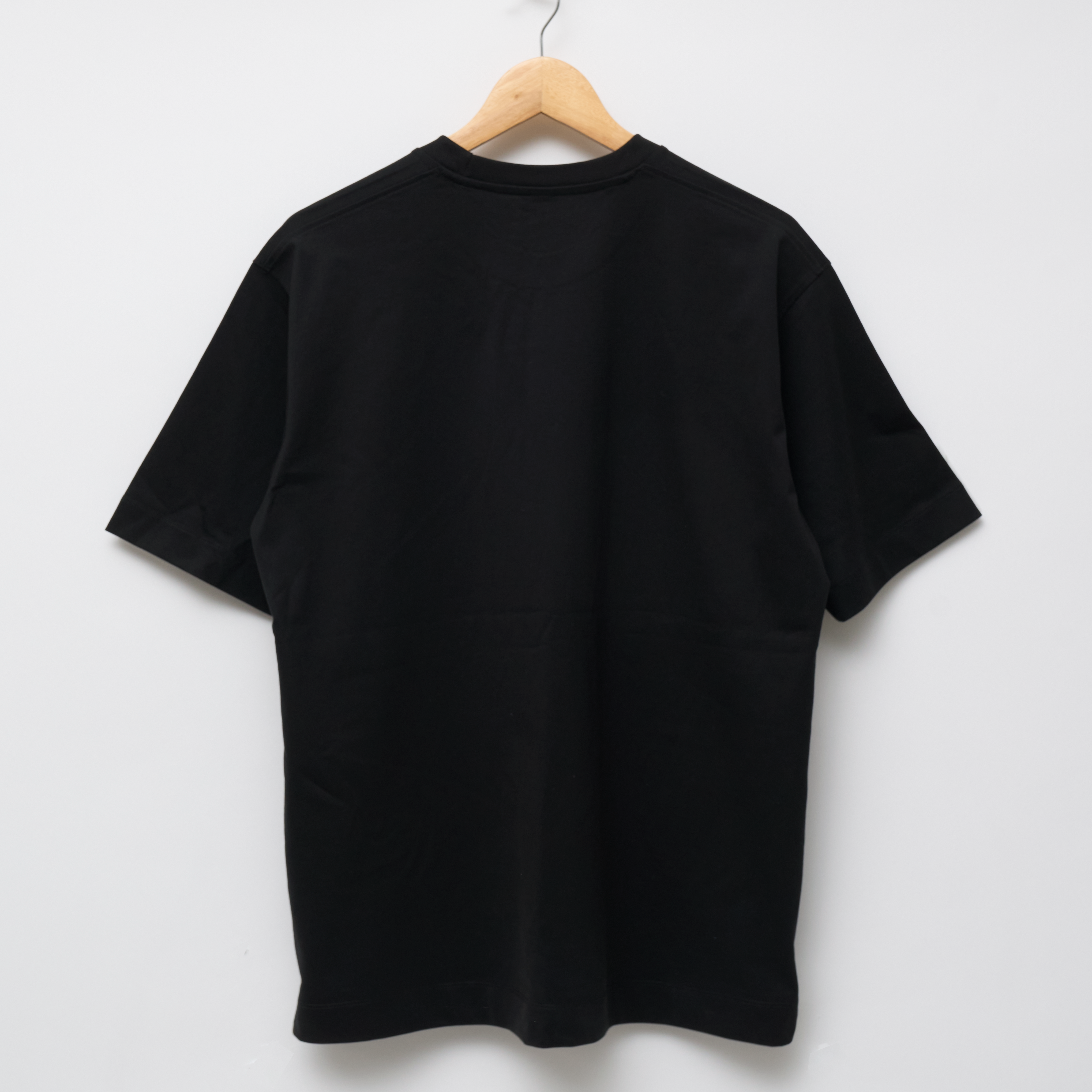 T-SHIRT BLACK